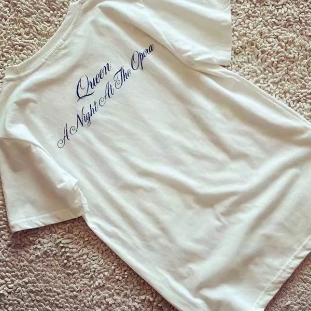 SOLD OUT White Queen A Night At The Opera Band Graphic Tee - Picture 6 of 6